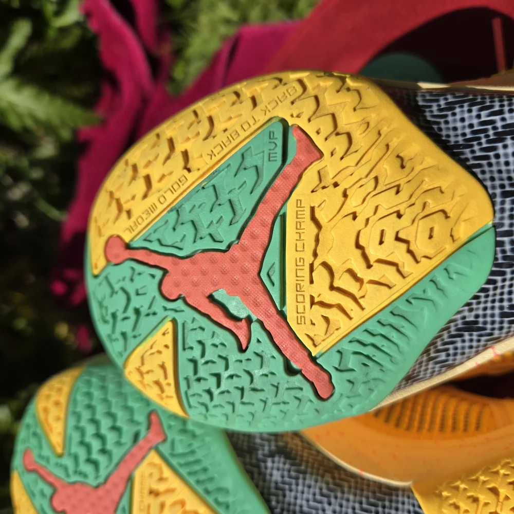 Nike Air Jordan 37 Low 'Freshly Squeezed' EYBL SZ 9 EUC           (BIN 006) - Picture 11 of 13